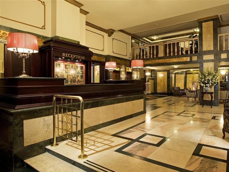 Danubius Astoria City Center 4*
