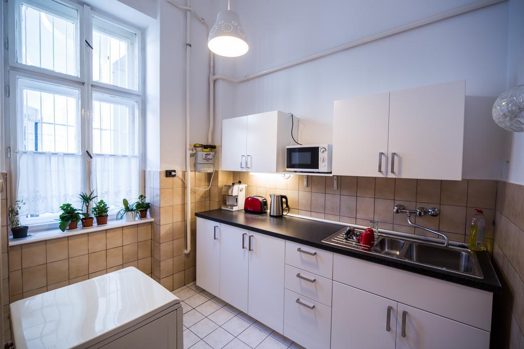 Sous Le Chateau Apartman *