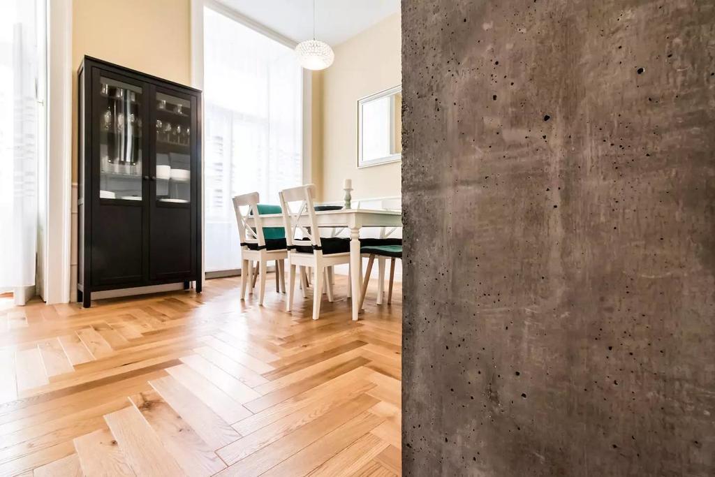 Ventura Ridge * Budapest