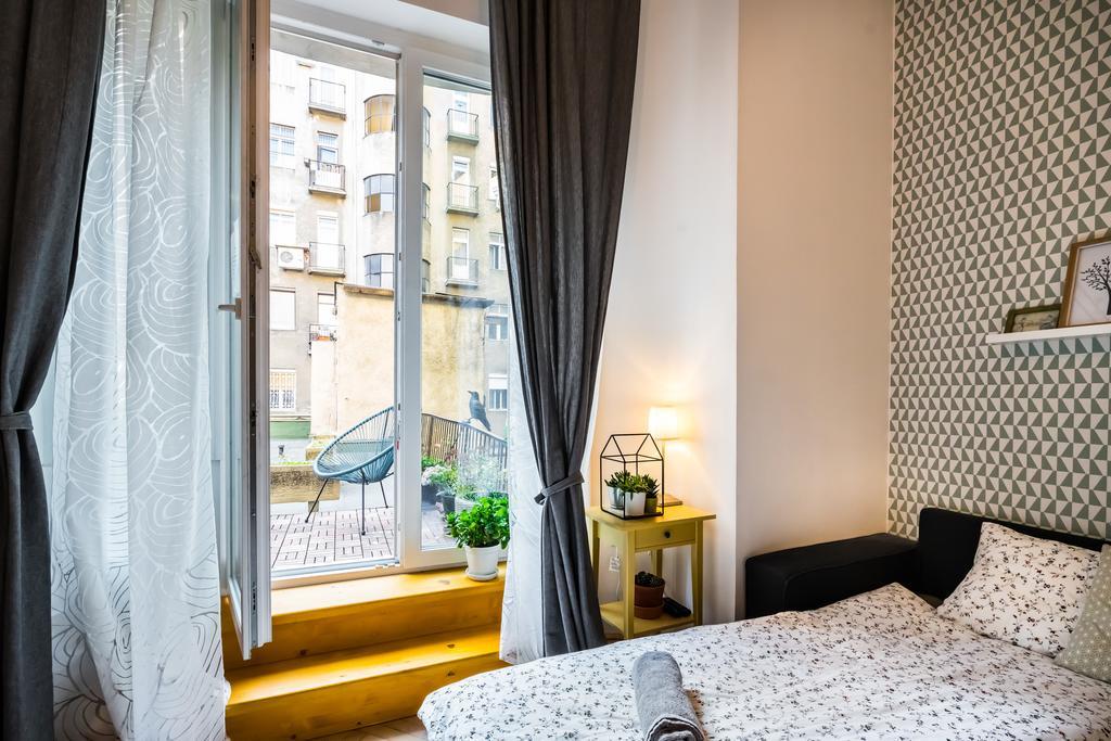 Bpr Charming Design With Balcony, A/c Lägenhet Budapest