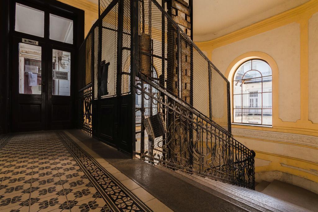 Apartment Cozy Loft At Opera Budapest