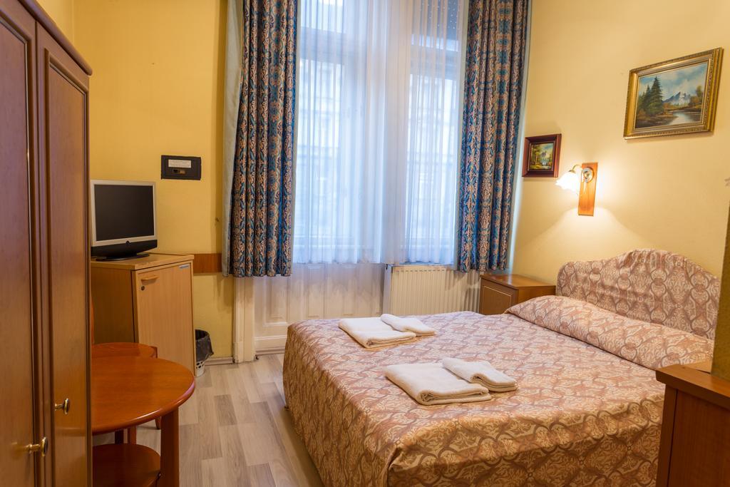 Swing Hotel