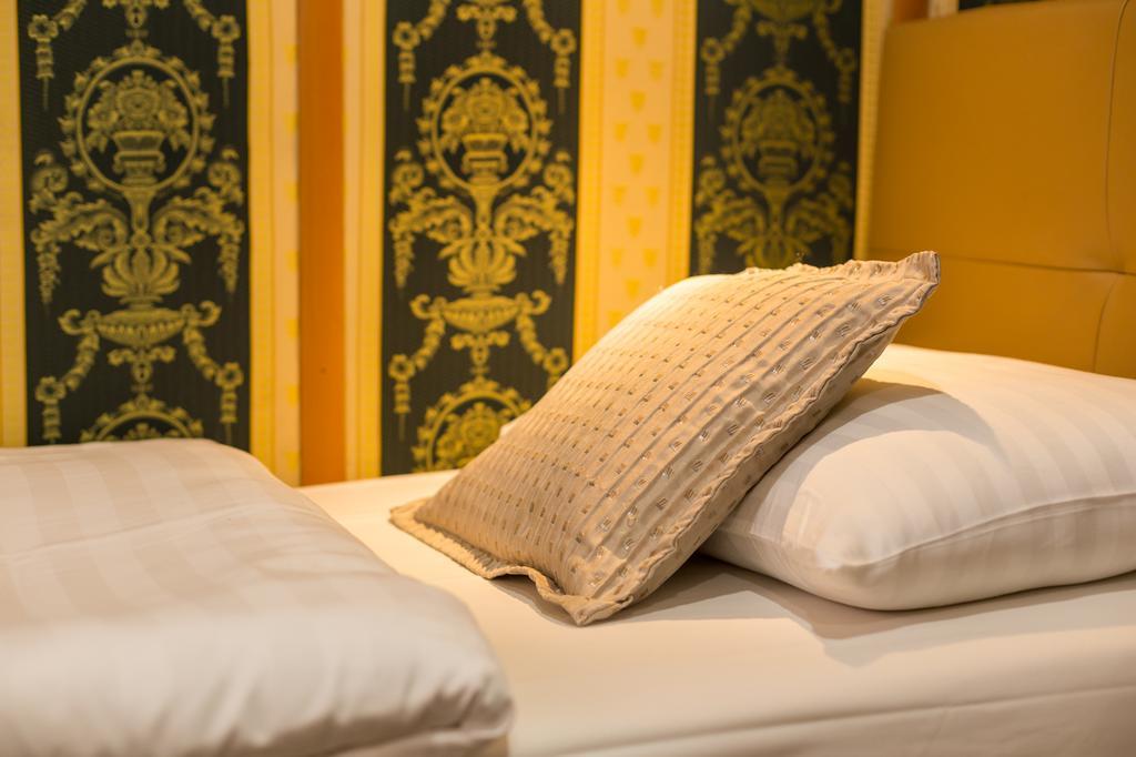 Grand Jules - Boat 3* Budapest