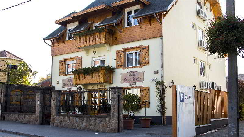 Karin Hotel 3*