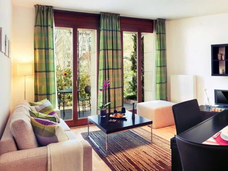 Apartament Adler *