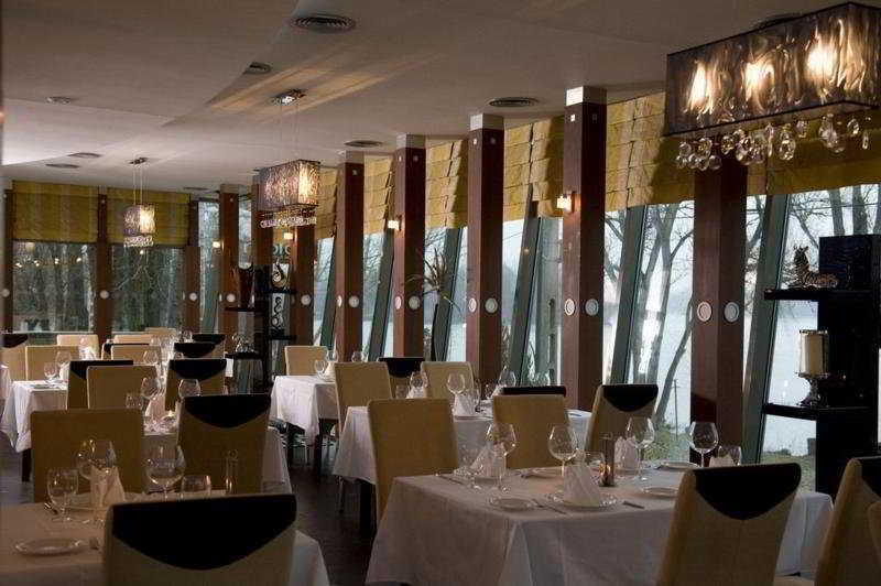 Hotel Wellness With Sauna Park 4*