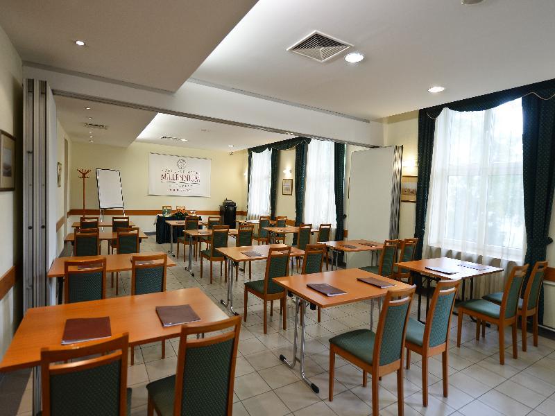 Hotell Millennium Budapest