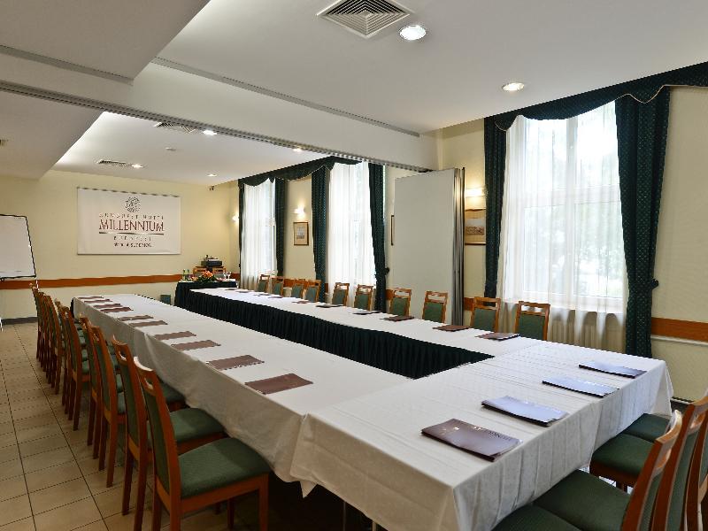 Hotell Millennium 3*