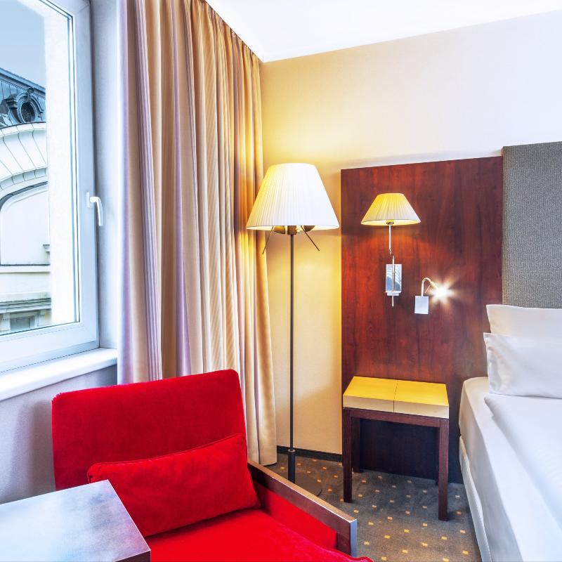 Nh City 4* Budapest