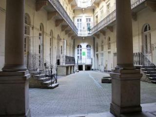 Hotel Alkotmany Street Budapest