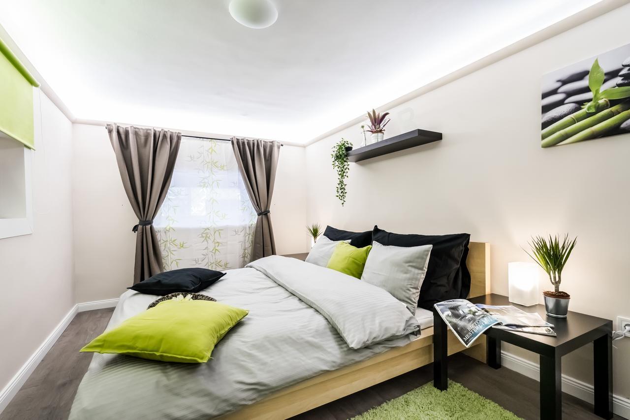Roeck Premier Downtown Apartament *