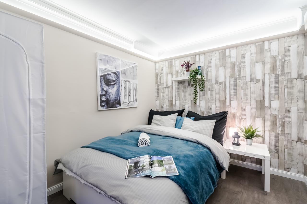 Apartament Roeck Premier Downtown *