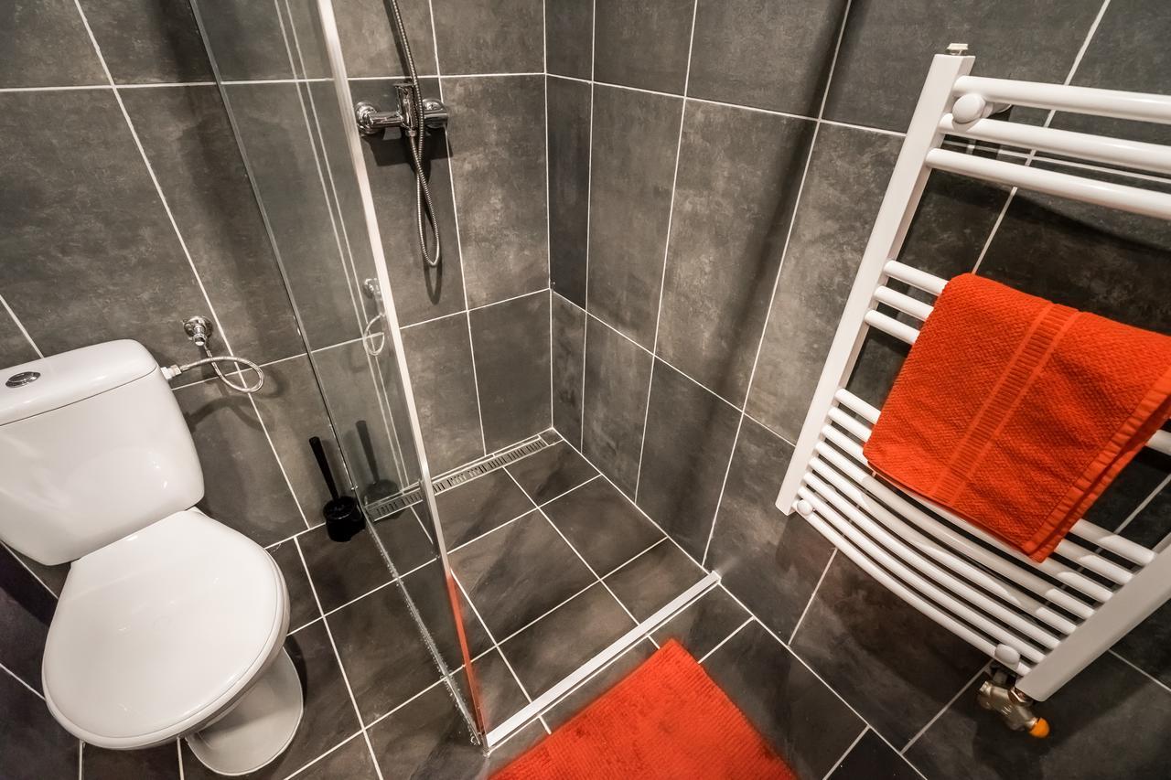 Roeck Premier Downtown *