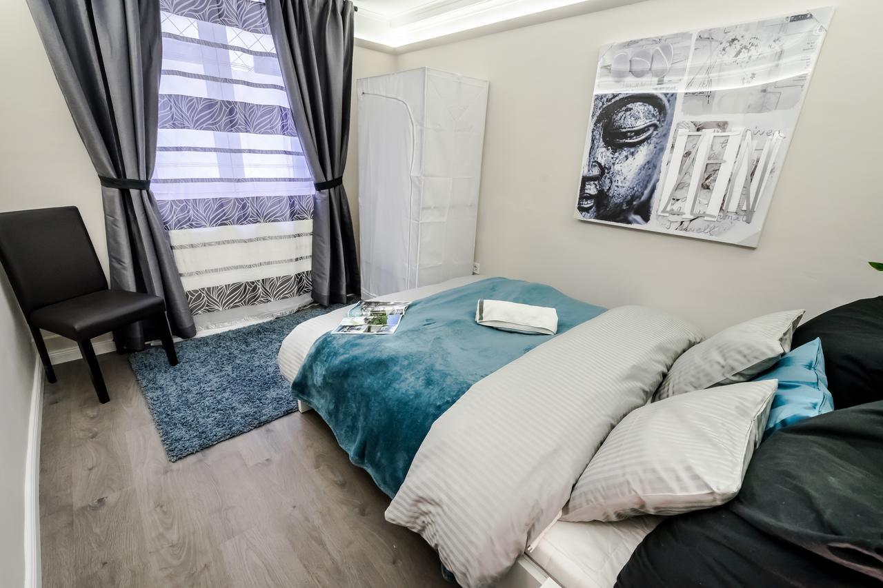 Roeck Premier Downtown