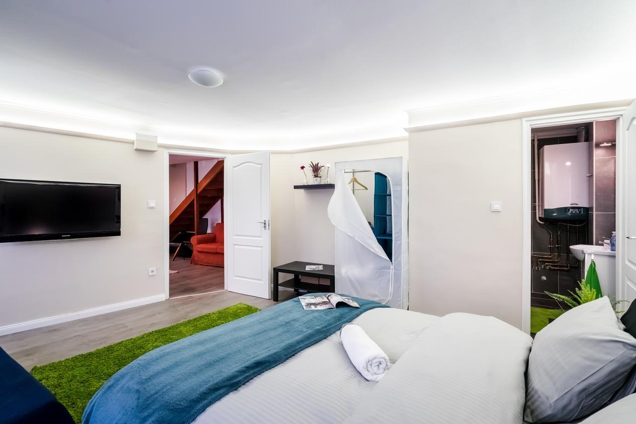 Roeck Premier Downtown Apartament *