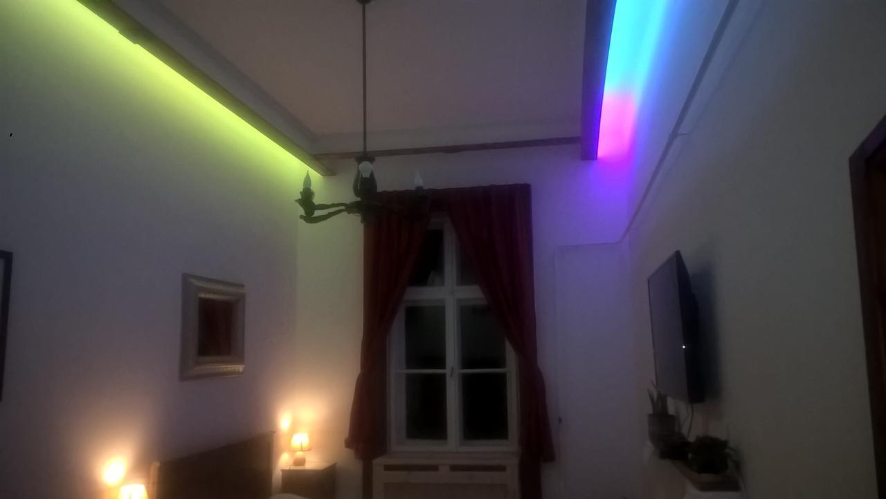 Appartement Classical In The Old Pest