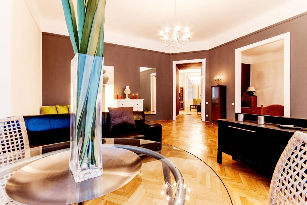 The Fashion Street Appartement *