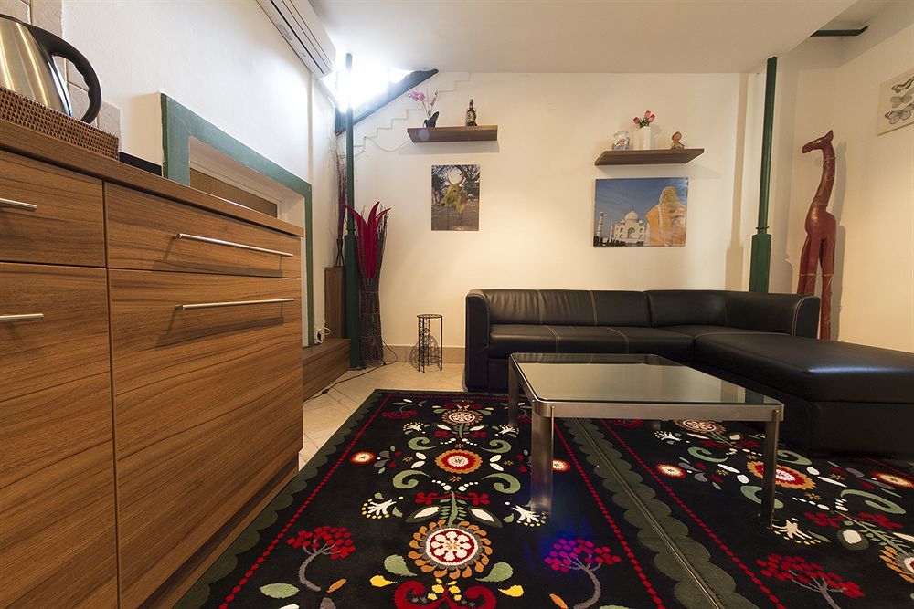 Bed & Breakfast Butterfly Danube Budapest