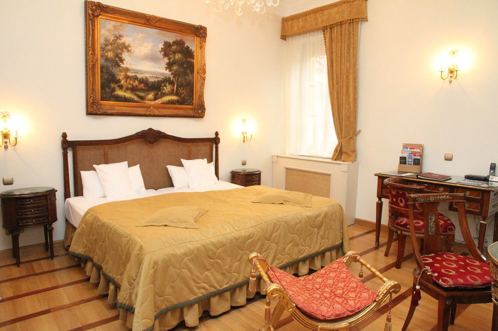 St. George Hotel
