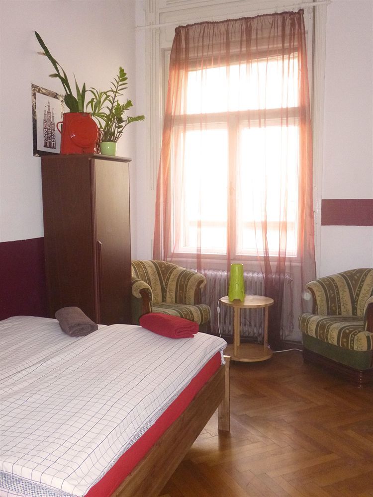 Gaia Hostel