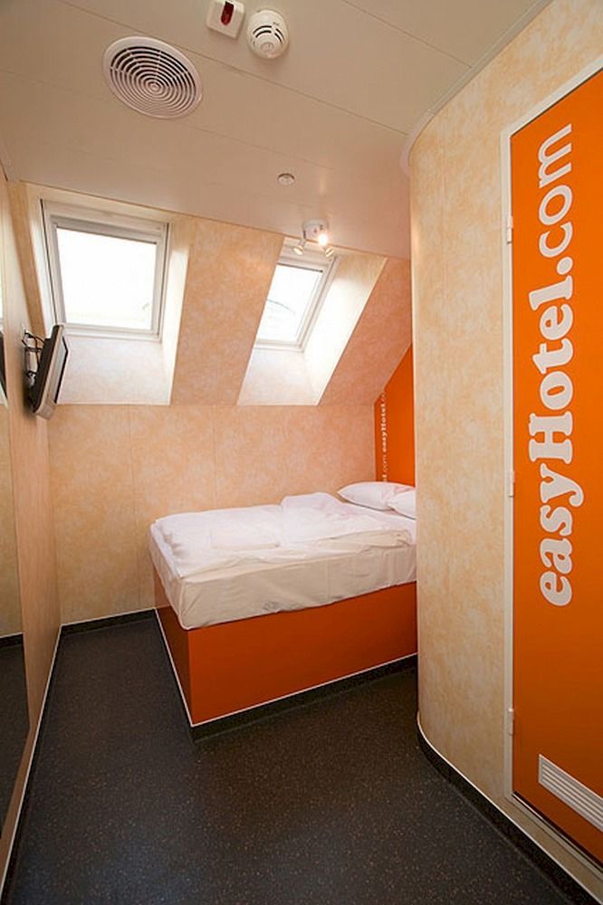 Easyhotel Oktogon 3*