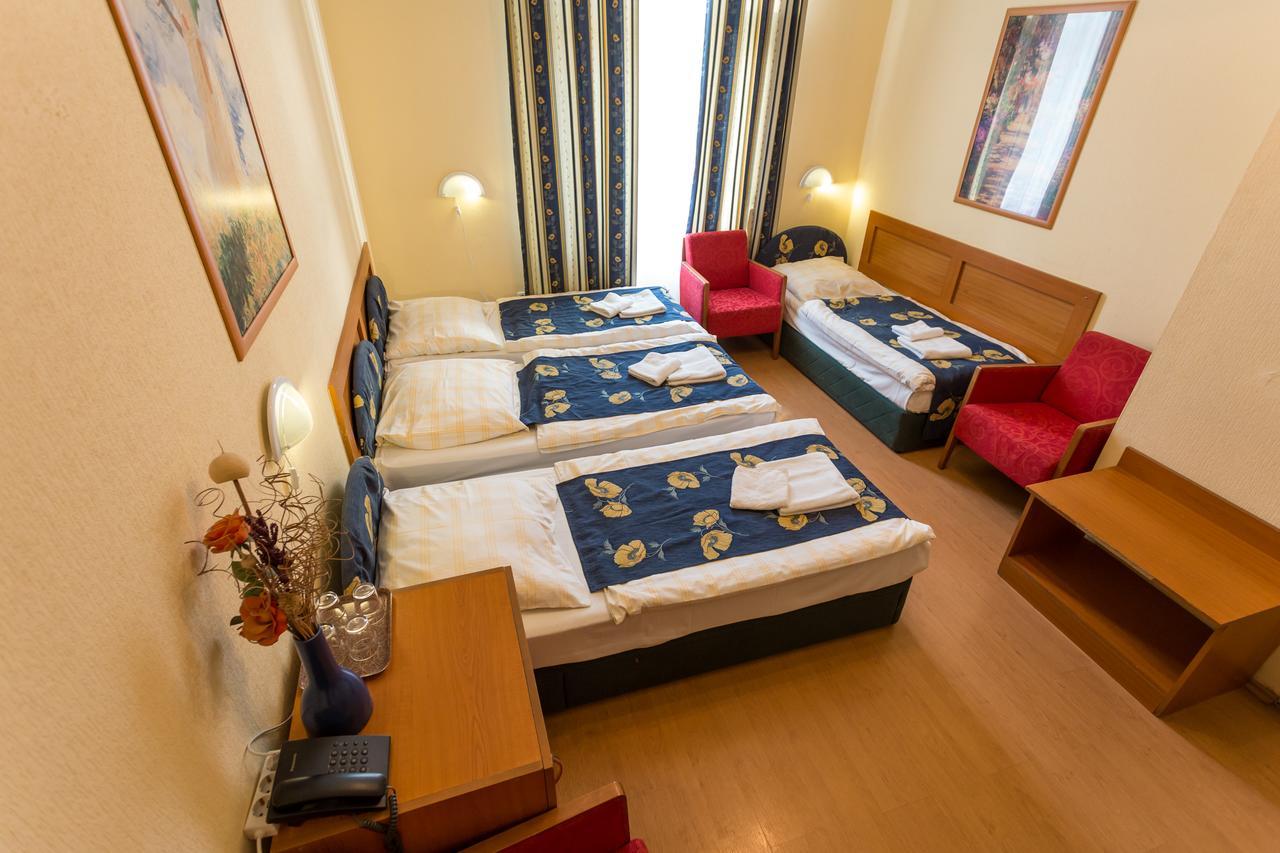 Hotel Swing 3*