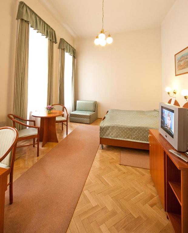 Peregrinus Hotel 3*