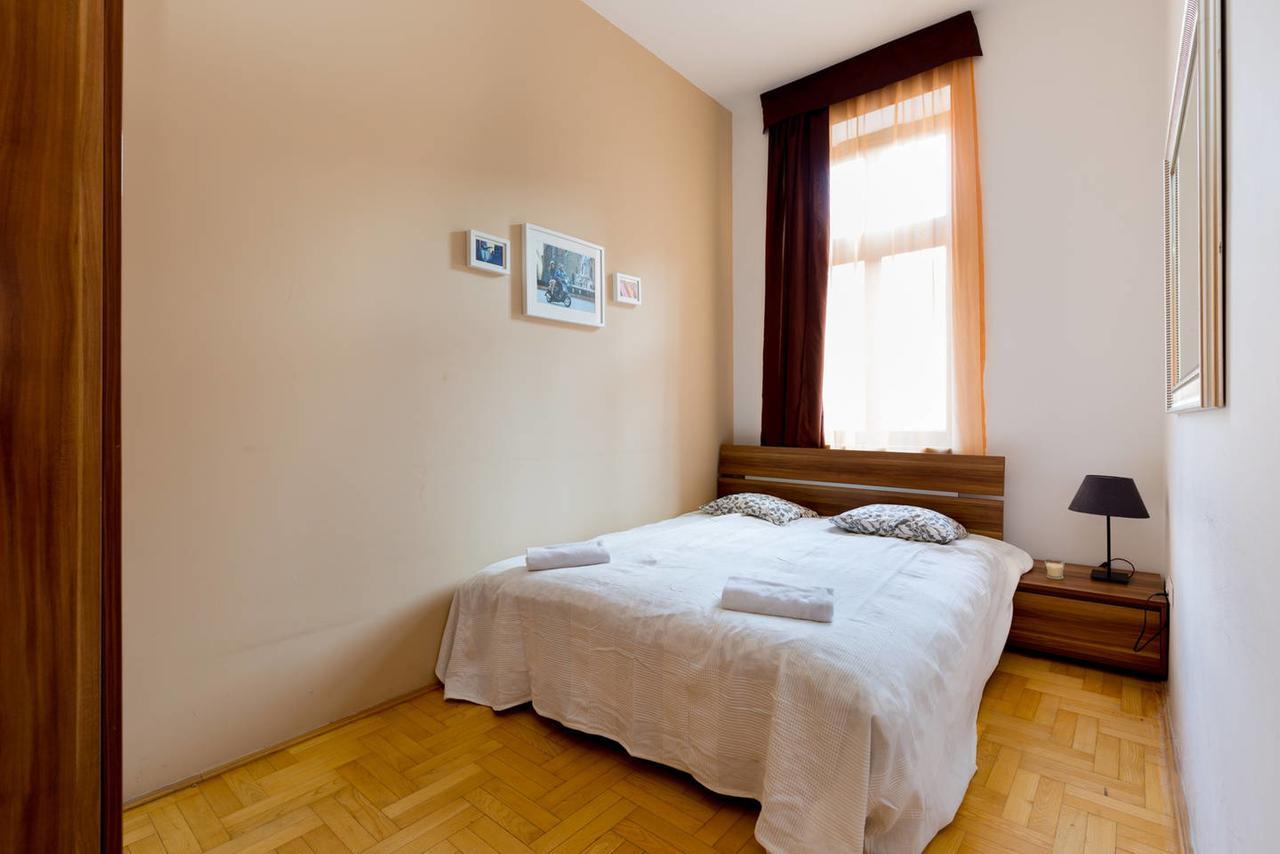 Gozsdu Court 3*