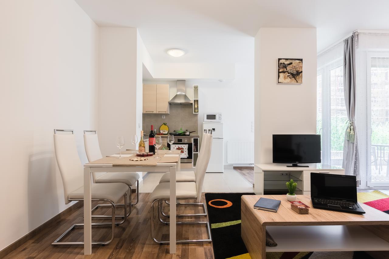 Corvin Aparthotel