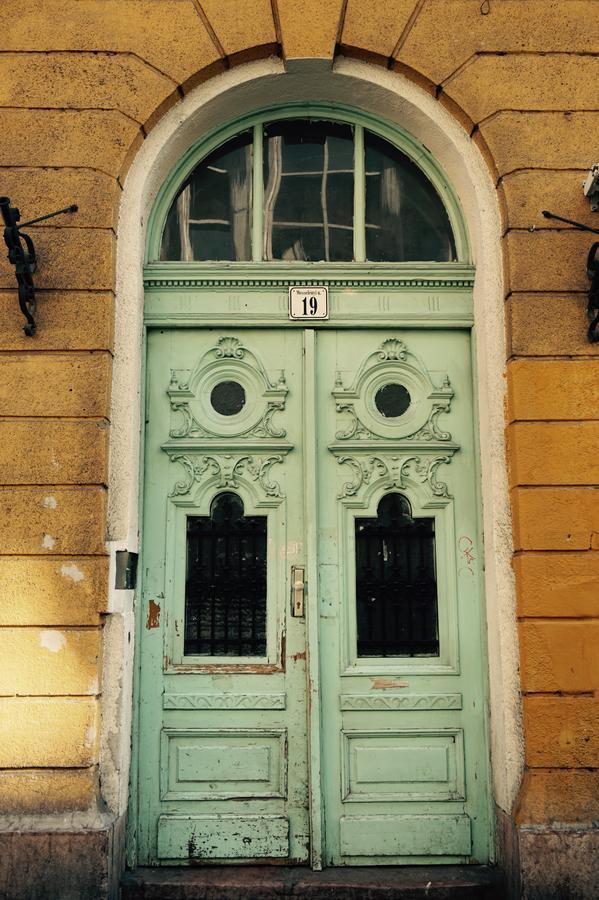 Simple Budapest