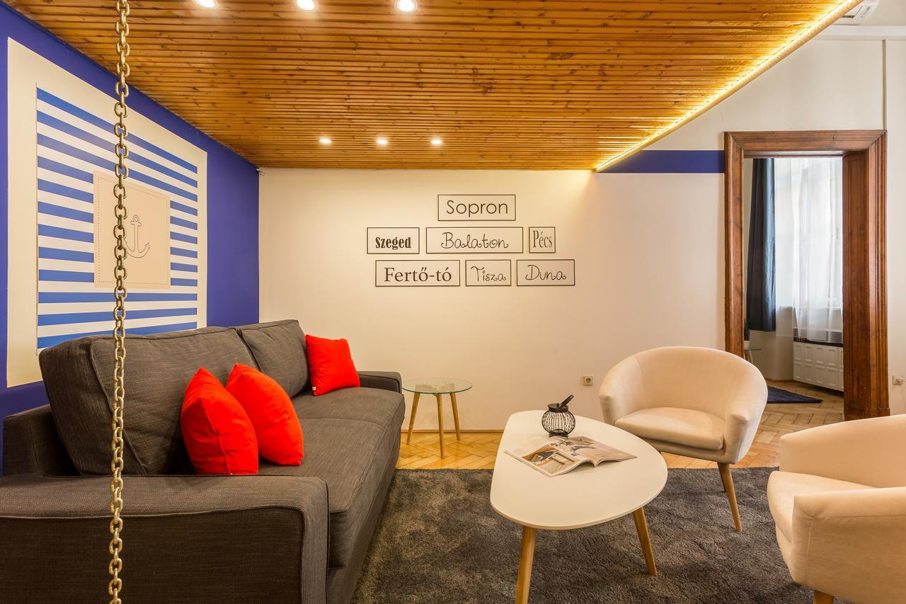 Jokai 3 Design Apartment *