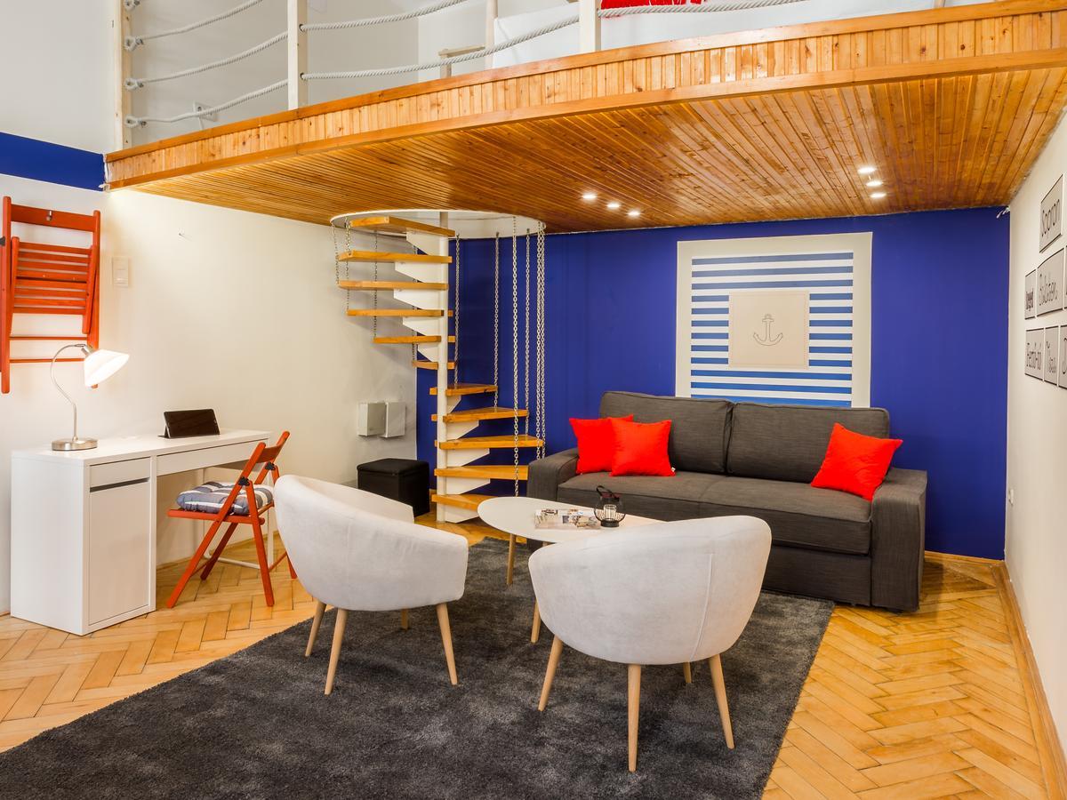 Apartment Jokai 3 Design *