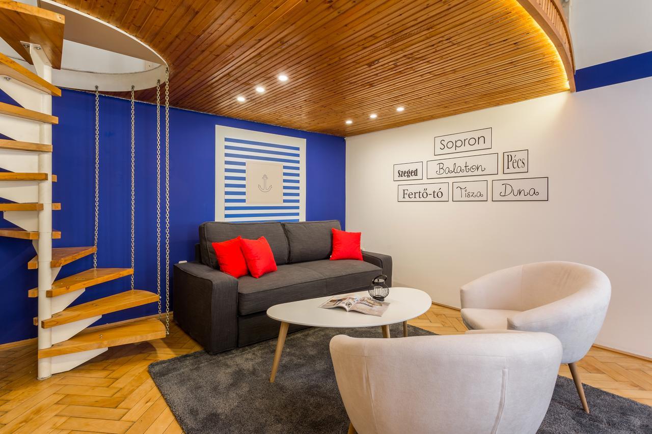 Jokai 3 Design * Budapest