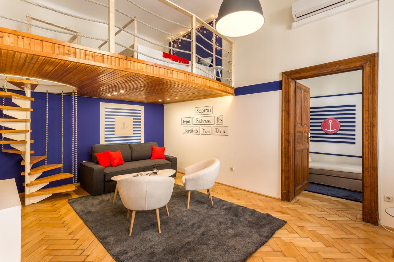 Apartment Jokai 3 Design *
