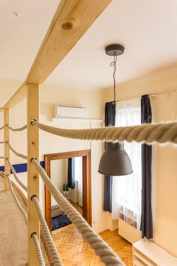 Jokai 3 Design Apartment *