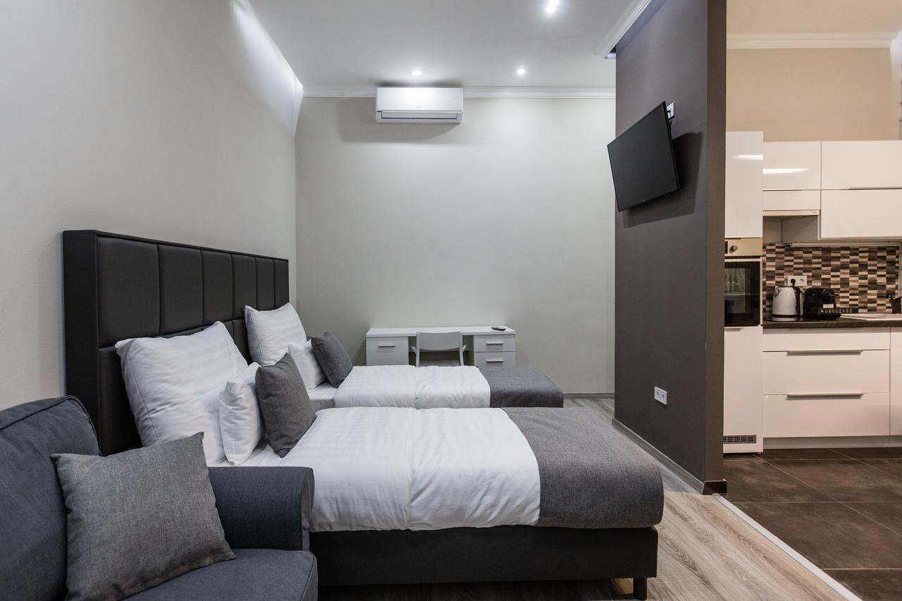 A Golden Star Modern Luxury And Apartmán *