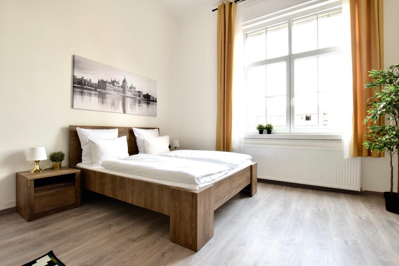 Standard By Hi5 - Bazilika Apartment