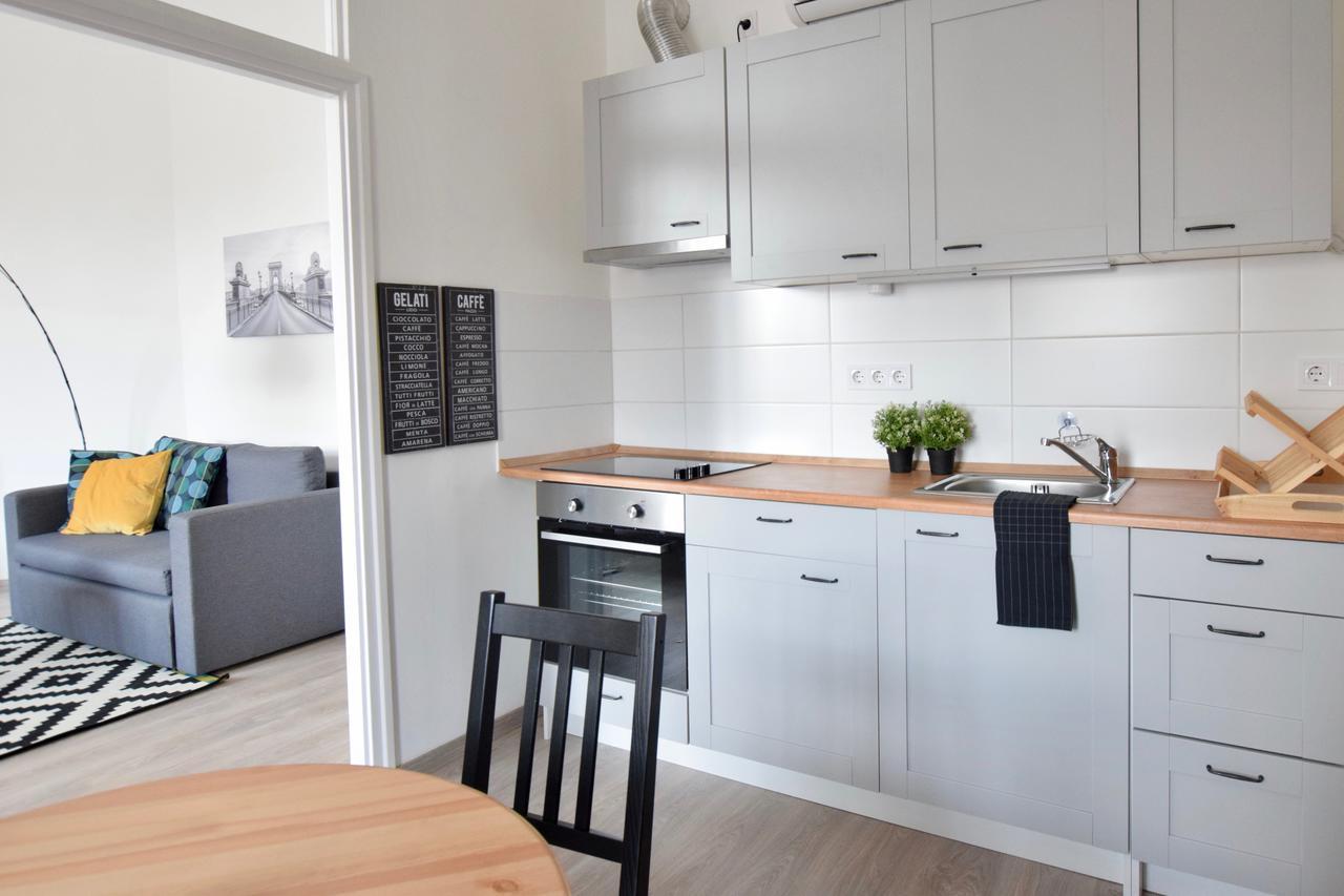 Standard By Hi5 - Bazilika Apartment Budapest