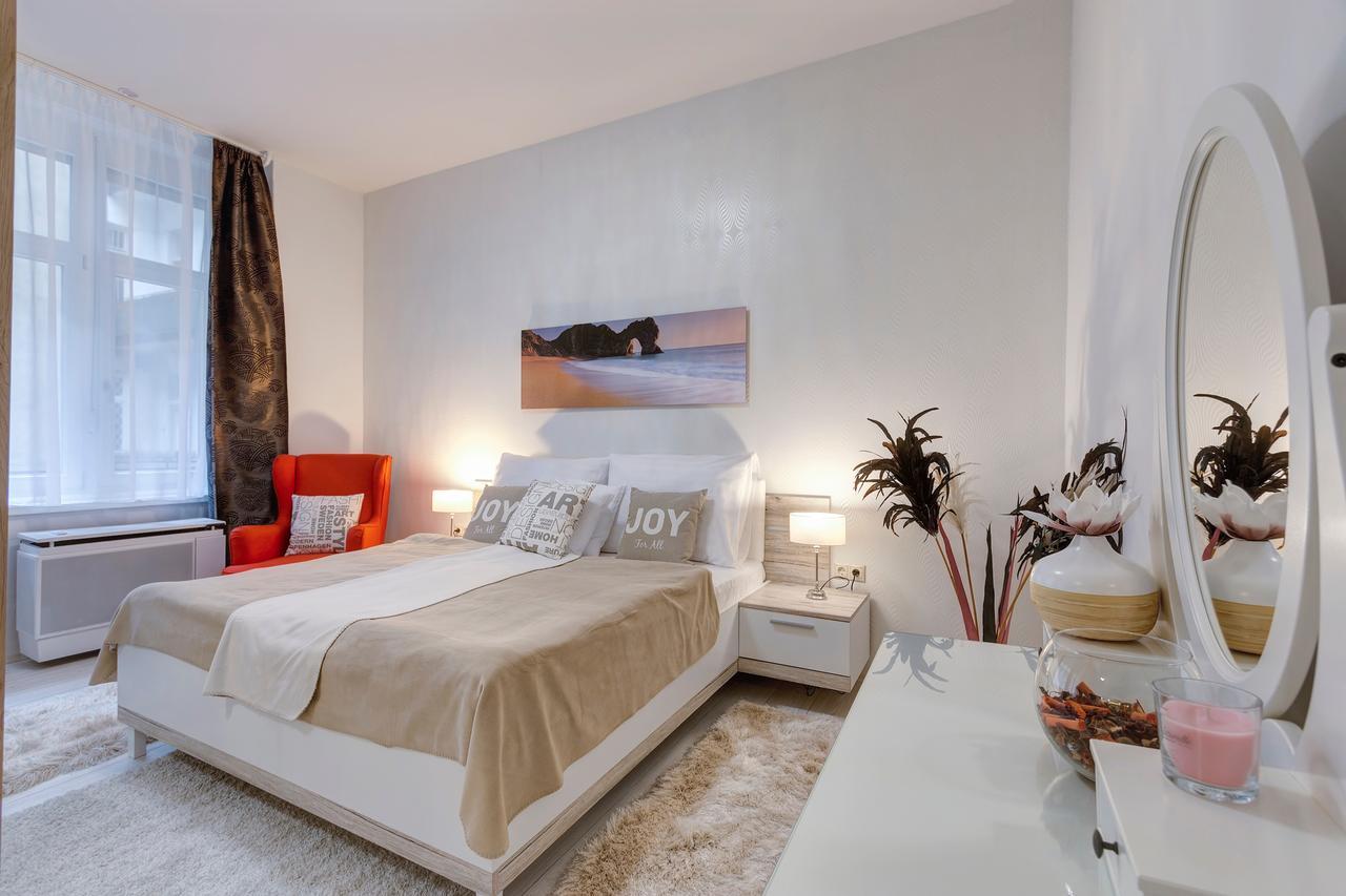 Sweet Dreams At King Street Gold