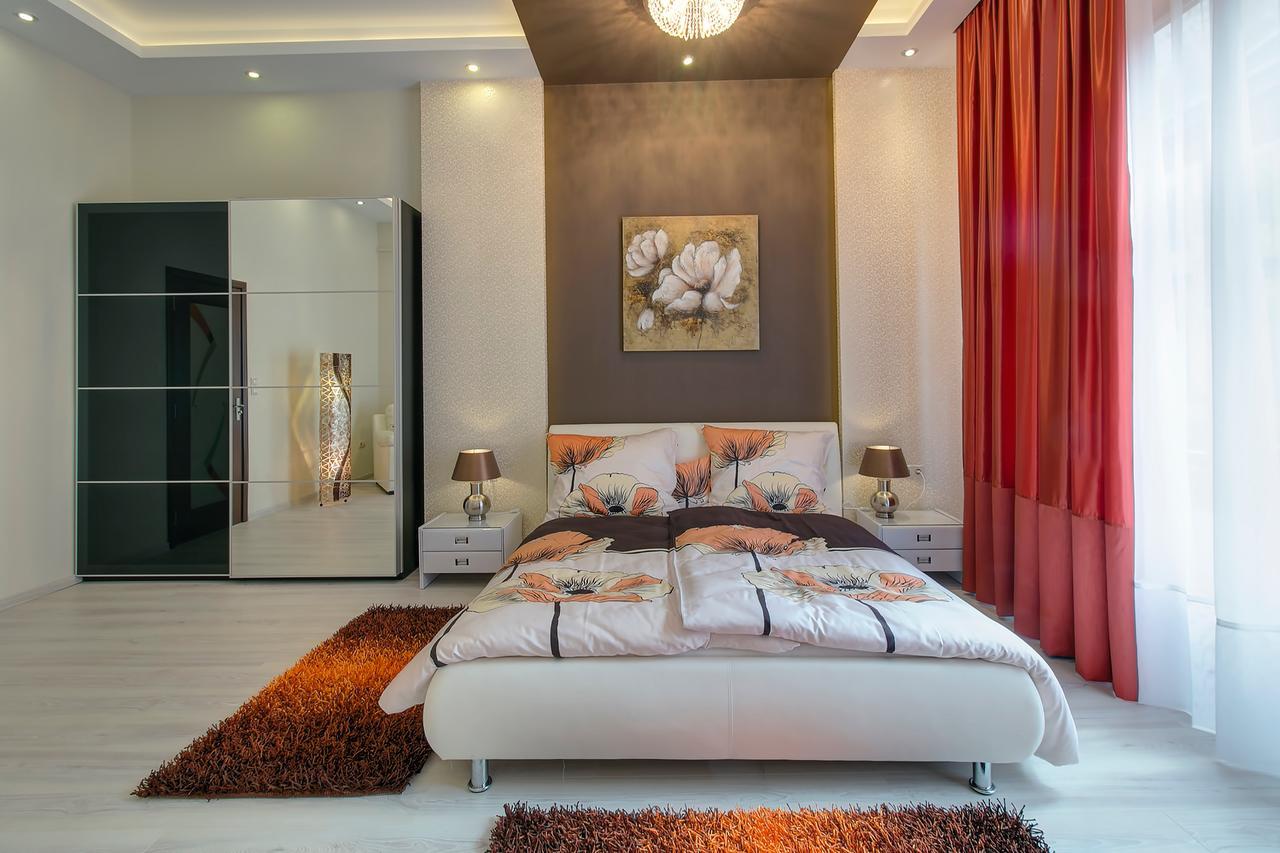 Sweet Dreams At King Street Diamond * Budapest