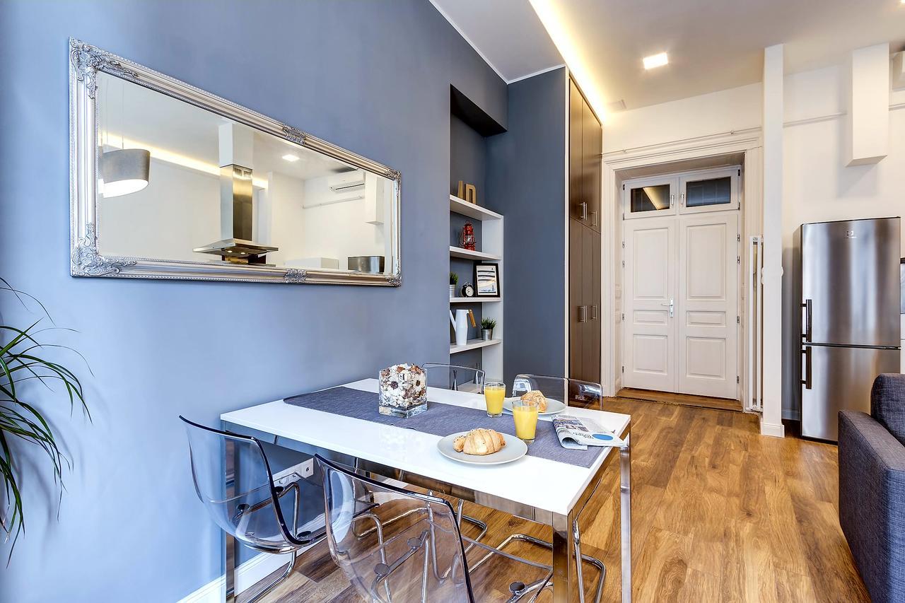 Opera Apartment *