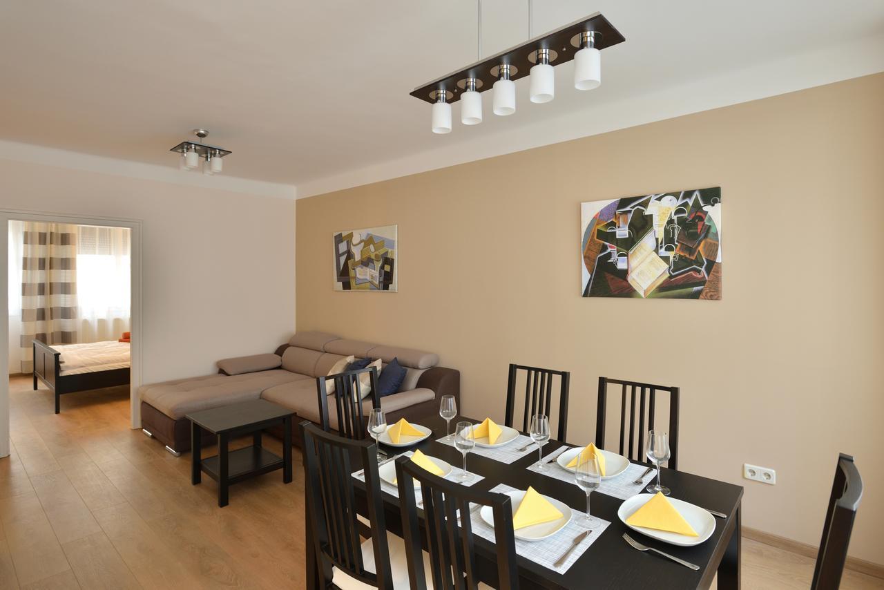 Deak Apartment