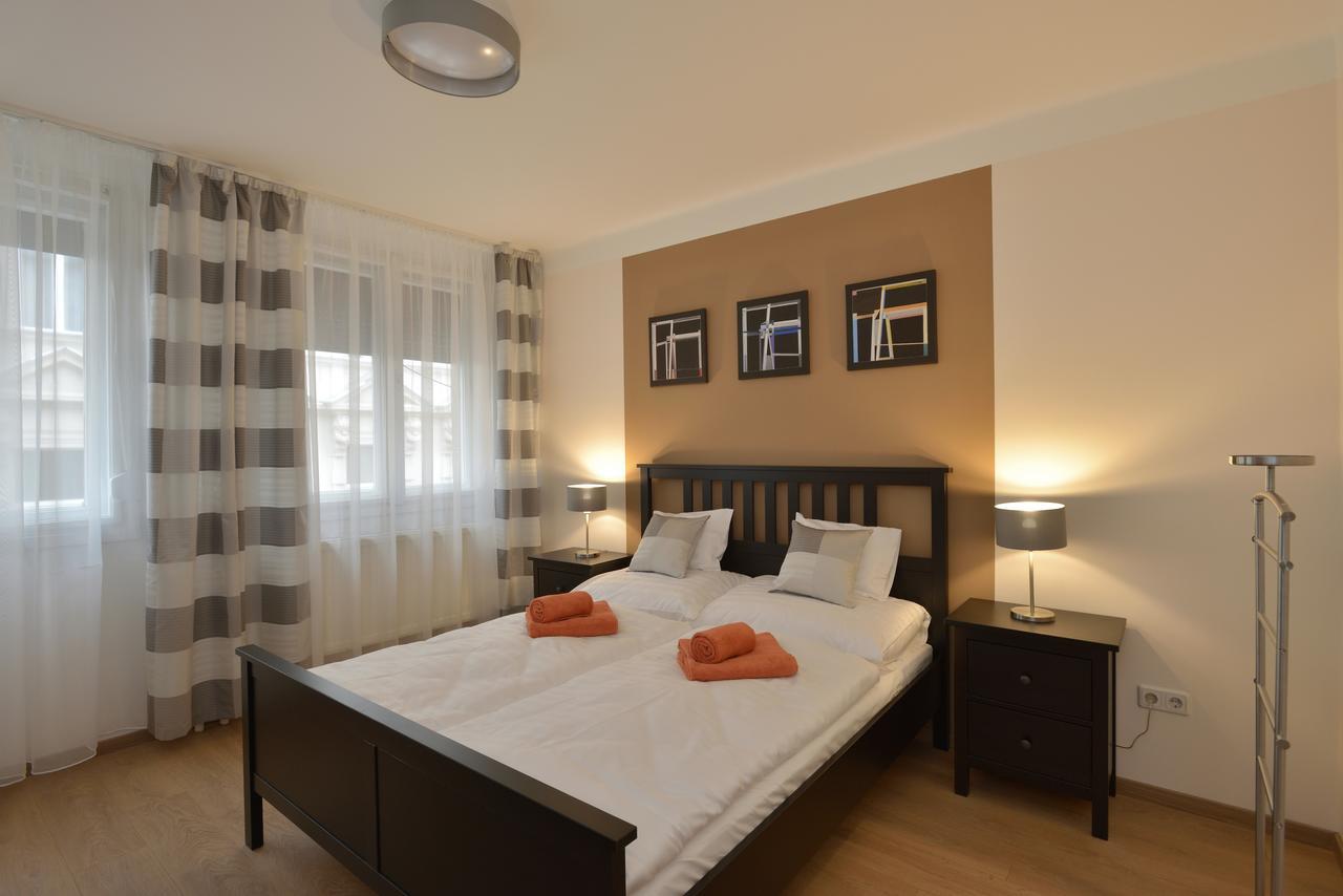 Deak Apartment