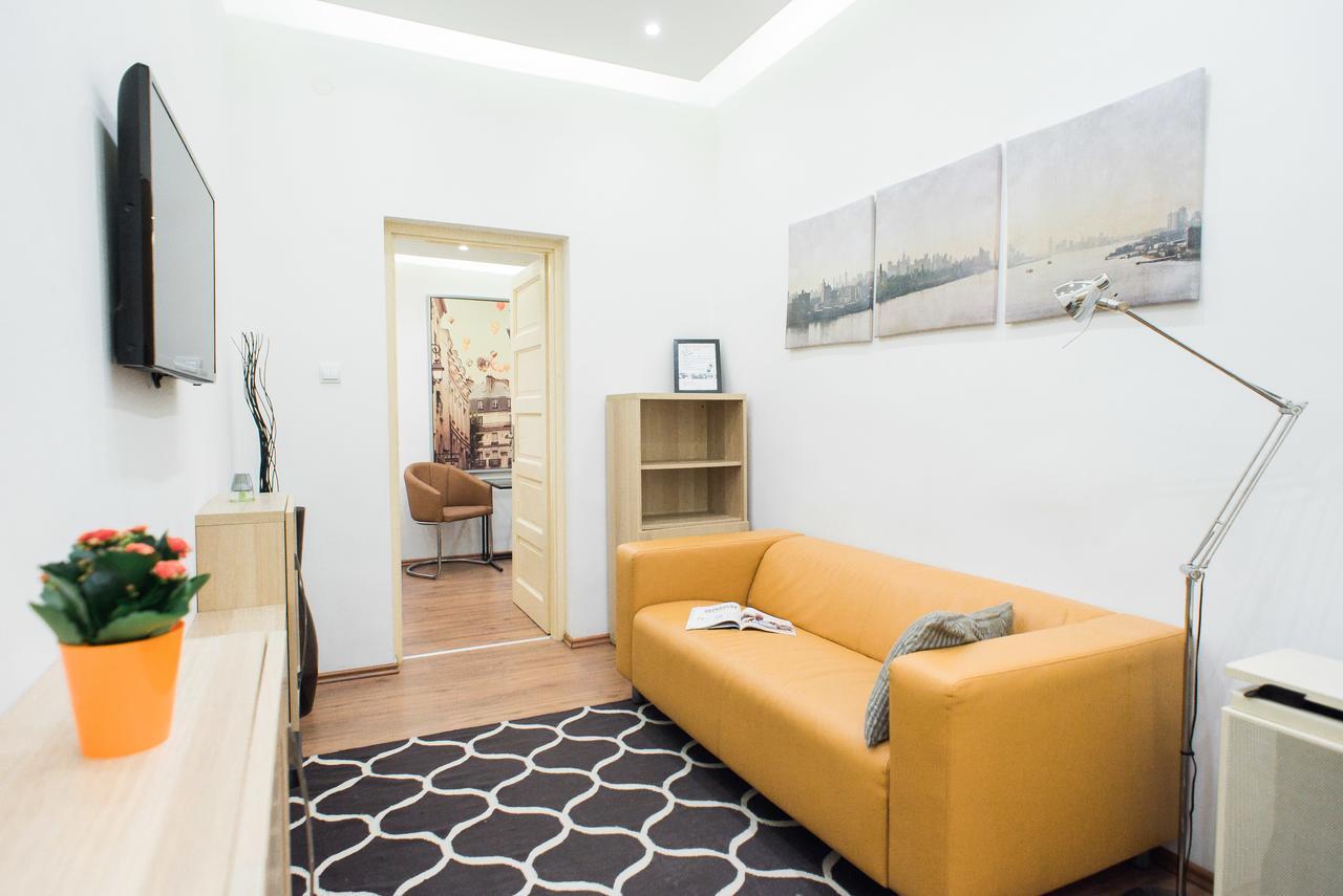 D.five Stylish Studio At Parliament * Budapest