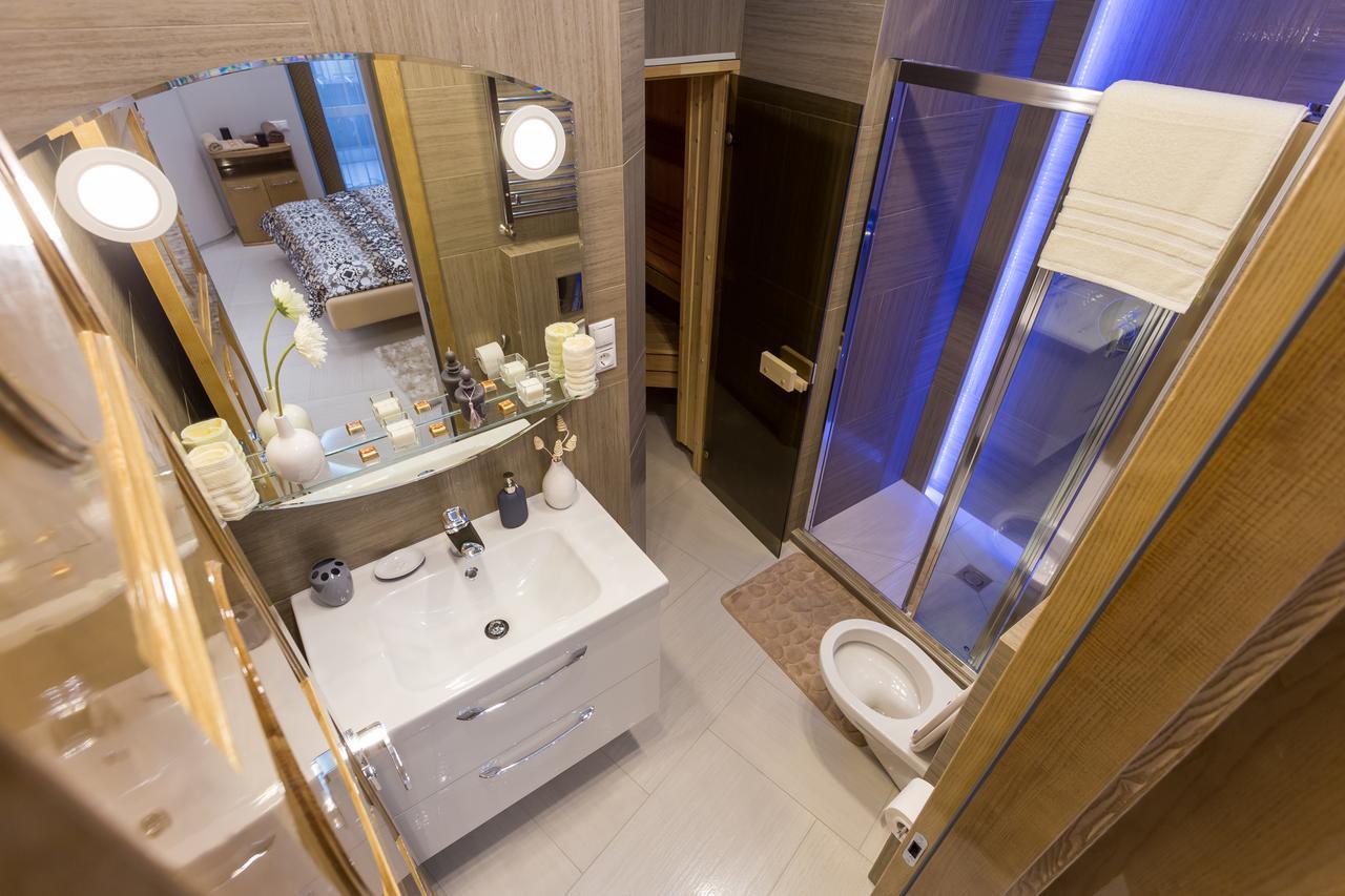Famousali10 Luxury Appartement