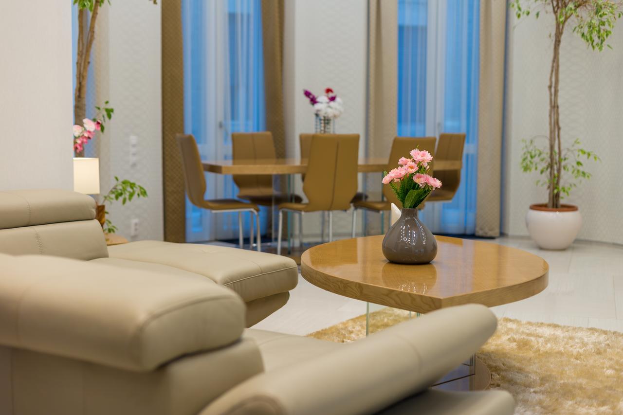 Appartement Famousali10 Luxury