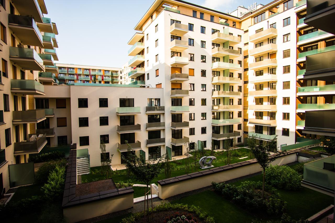 Aparthotel Corvin Promenade 3*
