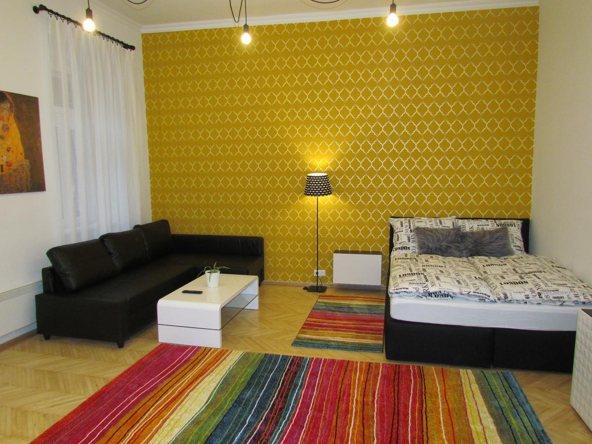 Oscar's 2. Apartment Budapest