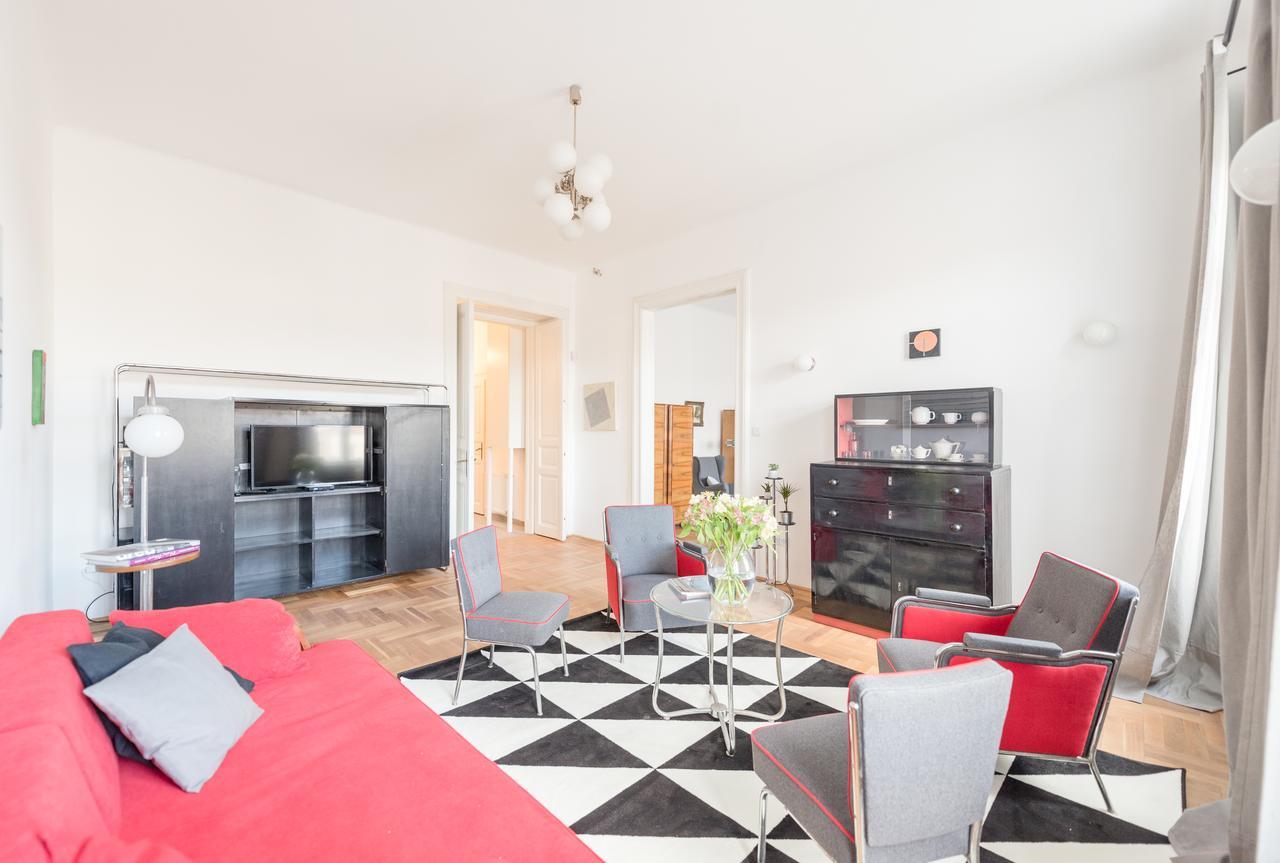 Modern Bauhaus Apartment