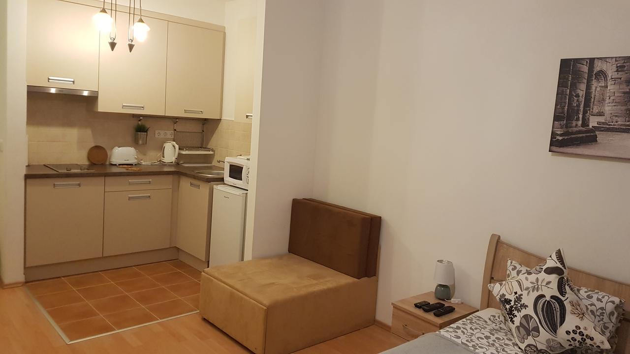 Karolina Apartman *